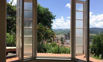 Imagem: Casa com 3 quartos em condomínio fechado