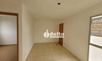 Imagem 2: Apartamento com 2 dormitórios para alugar, 44 m² por R$ 600,00/mês - Shopping Park - Uberl