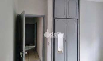 Imagem 6: Casa com 3 dormitórios para alugar, 170 m² por R$ 2.300/mês - Martins - Uberlândia/MG