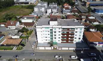 Imagem 2: Apartamento Semimobiliado no Centro de Guaramirim SC