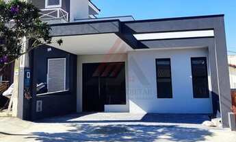 Imagem 2: Casa terrea com 3 dorms, area gourmet e piscina no condomínio Horto Florestal ll