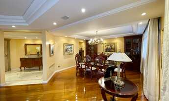 Imagem 7: Apartamento para venda possui 334 metros quadrados com 4 quartos em Centro