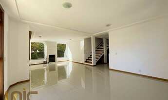 Imagem 3: Casa com 4 dormitórios à venda, 235 m² por R$ 980.000,00 - Vargem Grande - Teresópolis/RJ