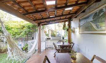 Imagem 6: Casa com 5 dormitórios à venda, 250 m² por R$ 950.000 - Rua dos Ipês, 61 Barreirinha - Cur