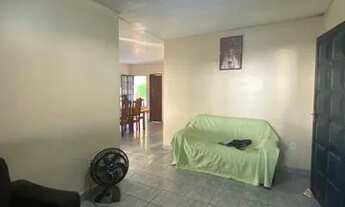 Imagem 4: Casa em Localização Privilegiada com Apartamento nos Fundos!!!