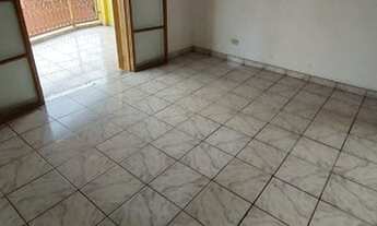 Imagem 2: Sobrado sendo duas casas, excelente localização no bairro Jd. Vera Cruz