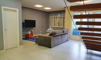 Imagem 3: Sobrado para Venda - 240m², 6 dormitórios, sendo 1 suites, 2 vagas - Glória