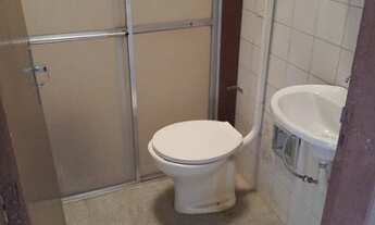 Imagem 4: Sobrado sendo duas casas, excelente localização no bairro Jd. Vera Cruz