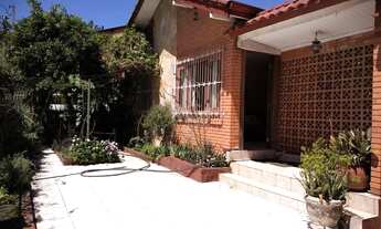 Imagem: Casa para Venda - 180m², 3 dormitórios