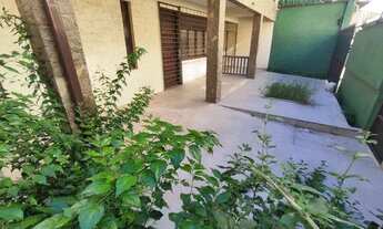 Imagem 2: Casa na Imbetiba c/ 4qts, send 2suítes, 3brs, 1 vg, amrs plnjds, vrnd, hidro, churrqr, scd