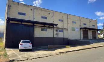 Imagem: Vende - se ou aluga-se galpão