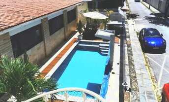 Imagem 4: Suítes mobiliadas com ar, para universitários e residentes da UPE / Procape / HUOC