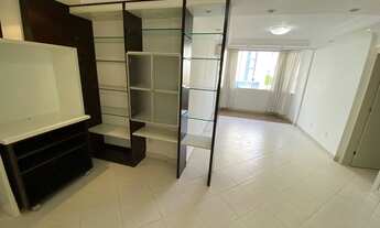 Imagem 2: Apartamento para venda possui 101 metros quadrados com 3 quartos em Centro - Florianópolis