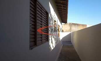 Imagem 4: Residência com excelente localização no Jardim Carolina