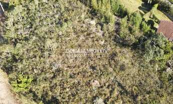 Imagem 3: Terreno Plano com Vista para a Pedra do Baú na Região do Imbiri - Campos do Jordão/SP