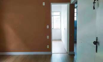 Imagem 2: Oportunidade Abaixo do Mercado! Apartamento 1 Dormitório Reformado na Praia dos Milionário