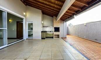 Imagem: Casa térrea em condomínio com 03 Suítes