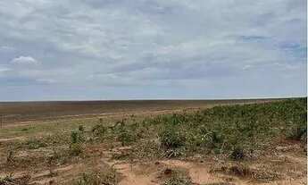 Imagem: FAZENDA (3.120 hectares). A 130 KM DE TANGARÁ