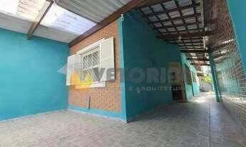 Imagem 2: Casa à venda em Caraguatatuba, Poiares, com 2 quartos, 104m²