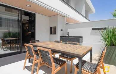 Imagem 4: Loft mobiliado à venda - 1 suíte, 1 vaga, hobby box e pátio privativo