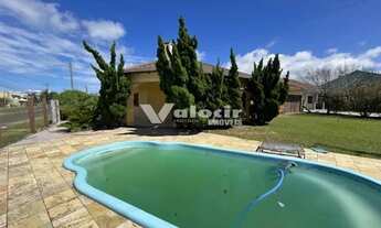 Imagem 5: Casa com piscina, 4 dormitórios, suíte, 3 banheiros, sala de estar e Rainha Do Mar - Xang