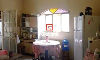 Imagem 2: Casa em Montes Claros, no bairro Conjunto Cristo Rei, à venda