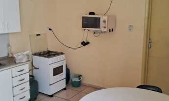 Imagem 7: Quarto mobiliado individual no centro