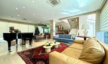 Imagem 7: Casa à venda em Londrina, Condomínio Royal Golf Residence, com 4 suítes, com 731 m²