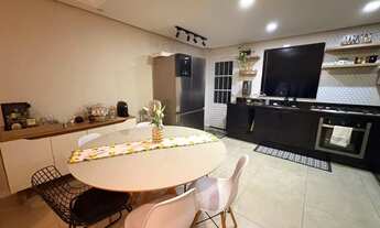 Imagem 3: Amplo sobrado Casa com 2 dormitórios