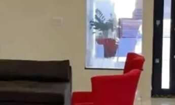 Imagem 2: Casa alto padrão com 2 aptos, 1 suíte, piscina e área gourmet no Jardim Panorama em Campo