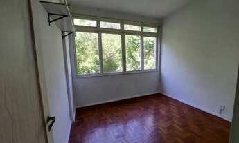 Imagem 3: Apto Centro, amplo, fino trato, Rua Paulo Barbosa, excelente preço - Petrópolis - RJ