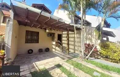 Imagem: Casa em Porto Alegre, no bairro Ipanema