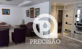 Imagem 6: Apartamento com 4 dormitórios (atualmente com 3 - sendo um deles uma mega suíte) à venda