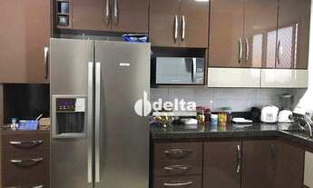 Imagem 5: Apartamento com 3 dormitórios à venda, 123 m² por R$ 560.000,00 - Lidice - Uberlândia/MG