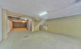 Imagem 2: PORTO ALEGRE - Prédio Inteiro - Mont Serrat