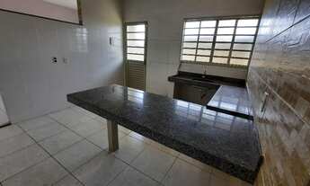 Imagem 5: Casa 2 quartos, 1 banheiro, câmera de segurança, garagem coberta