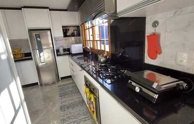 Imagem 7: Sobrado triplex semi mobiliado com terraço em área nobre de Caxias do Sul. Com 247 metros