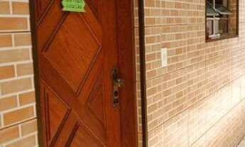 Imagem 4: Belo Sobrado com 2 dormitórios, 1 suíte, garagem coberta, churrasqueira à venda, 140 m² po