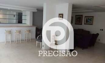 Imagem 7: Apartamento com 4 dormitórios (atualmente com 3 - sendo um deles uma mega suíte) à venda