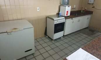 Imagem 3: Apartamento para venda com 3 quartos em Intermares