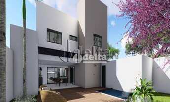 Imagem 5: Casa com 3 dormitórios à venda, 241 m² por R$ 2.500.000,00 - Morada da Colina - Uberlândia