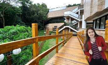 Imagem 1: Alto padrão, nunca habitado e em condomínio clube!