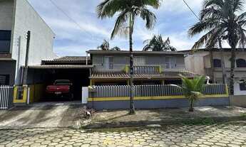 Imagem 2: Sobrado com duas suites no balneário Ipanema