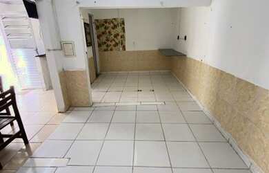 Imagem 5: Casa com 1 Dormitório e Vaga de Garagem no Esmeralda, Apenas 100 Metros da Pista