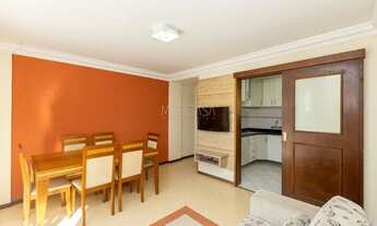 Imagem 3: APARTAMENTO ENSOLARADO E SUPER BEM LOCALIZADO. SALA COM SACADA ENSOLARADA E CHURRASQUEIRA