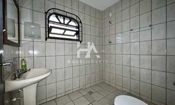 Imagem 3: Casa para aluguel com 225 metros quadrados com 5 quartos em Vila Lalau - Jaraguá do Sul