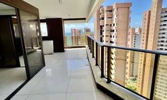 Imagem 1: Apartamento de 235m² no bairro Meireles, 3 suítes, 4 vagas, vista mar