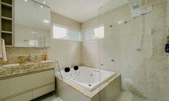 Imagem 2: Venda de uma bela casa duplex, com ENERGIA SOLAR no Condomínio Parque Morumbi