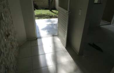 Imagem 6: Sobrado para venda tem 94 metros quadrados com 2 quartos em Ahú - Curitiba - PR