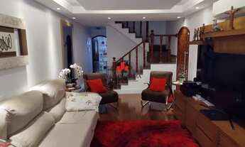 Imagem: Sobrado Frontal com 3 dormitórios sendo